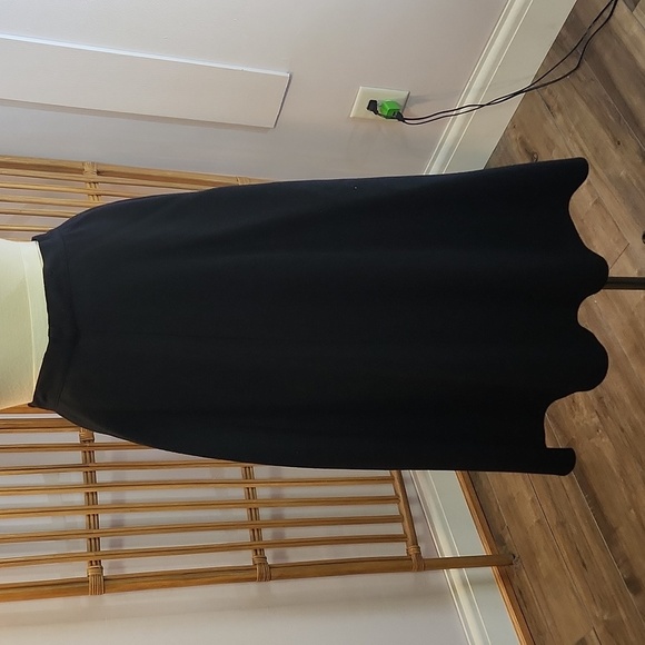 Vintage Louis Feraud black wool skirt size 42 luxury high end quality product - Picture 1 of 8